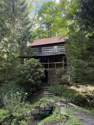 2527 Smithtown Rd, Morgantown, WV 26505
