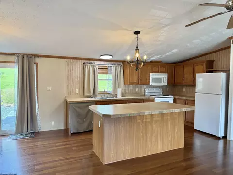 Kitchen - 44 Fifth St, Hendricks, WV 26271 photo 1 of 2