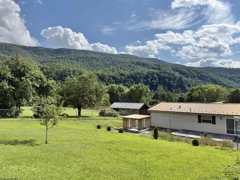 Exterior - 44 Fifth St, Hendricks, WV 26271 photo 5 of 11