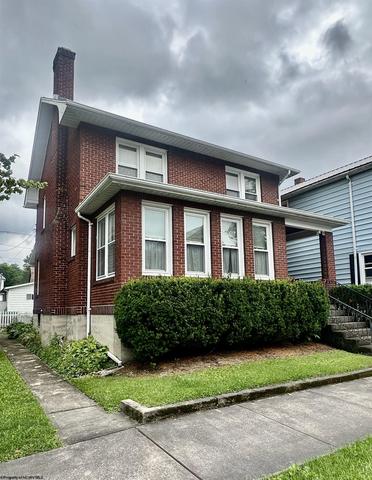 118 Buffalo St, Elkins, WV 26241