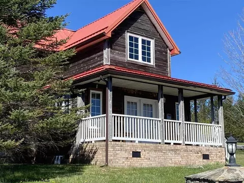 19 Vista Cir, Davis, WV 26260