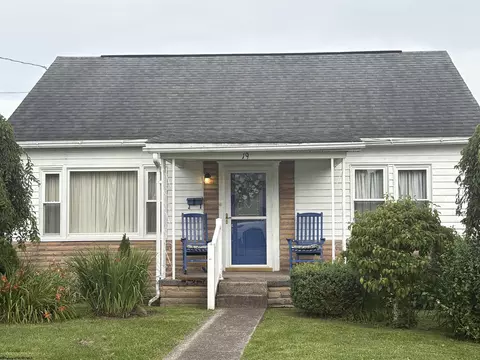 19 Tucker St, Buckhannon, WV 26201