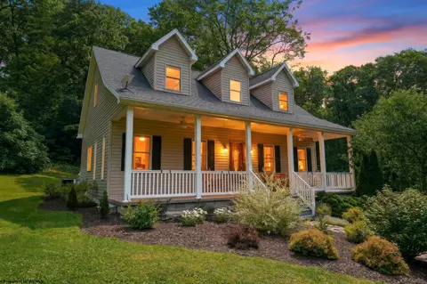 351 Mt Zion Rd, Masontown, WV 26542
