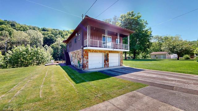 711 Maple Ave, Grafton, WV 26354