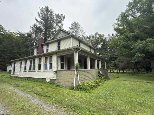 431 Pike St, Fairmont, WV 26554