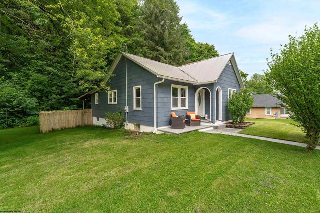 388 E Grafton Rd, Fairmont, WV 26554