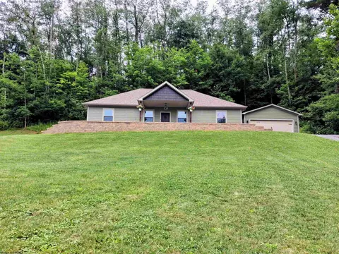 17 Wapiti Ln, Morgantown, WV 26501