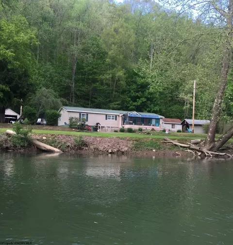 1063 Buckhannon River Rd, Volga, WV 26238