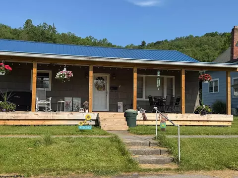 361 Maple Ave, Philippi, WV 26416 photo 2