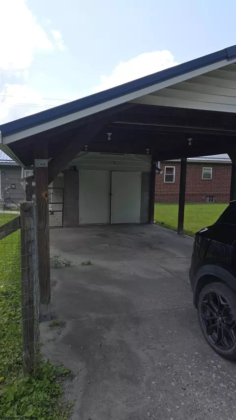 361 Maple Ave, Philippi, WV 26416 photo 9
