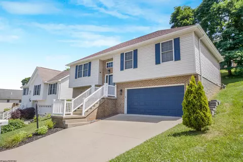 312 Anini Dr, Morgantown, WV 26508