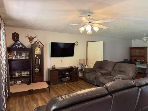 26 Macintosh Loop, Elkins, WV 26241 photo 3