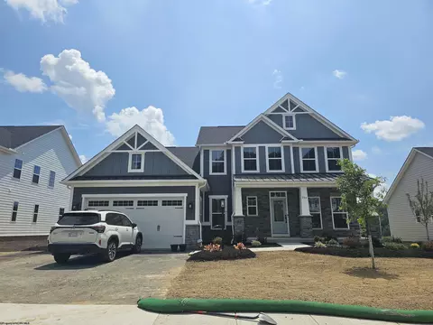 209 Opus Ln, Morgantown, WV 26508