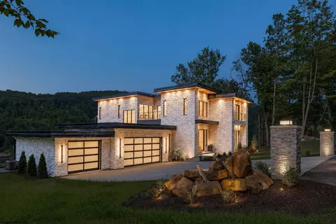 447 Rockley Rd, Morgantown, WV 26508