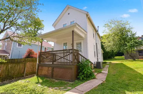 1113 Denver Ave, Morgantown, WV 26505