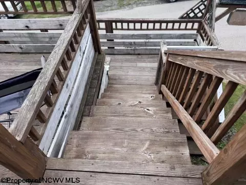 138 Brown St, Thomas, WV 26292 photo 6