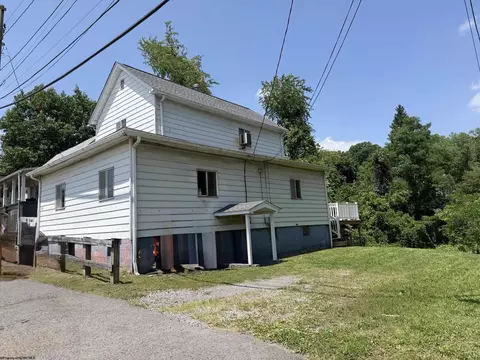 1359 Richwood Ave, Morgantown, WV 26505
