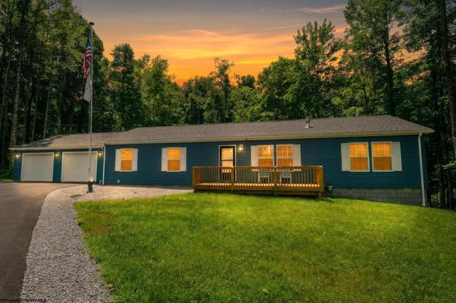 65 Holleran Hts, Kingwood, WV 26537