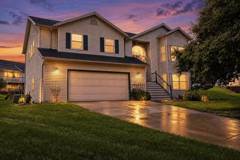3505 Maple Ct, Morgantown, WV 26508