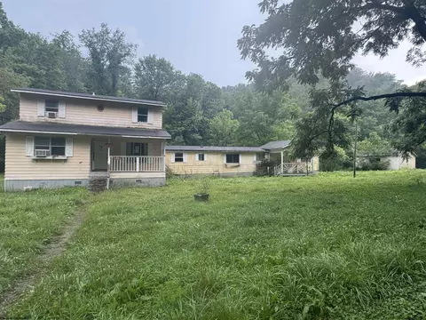 1571 Coburn Fork Rd, Salem, WV 26426