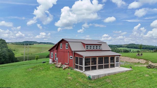 884 Breedlove Rd, Eglon, WV 26716