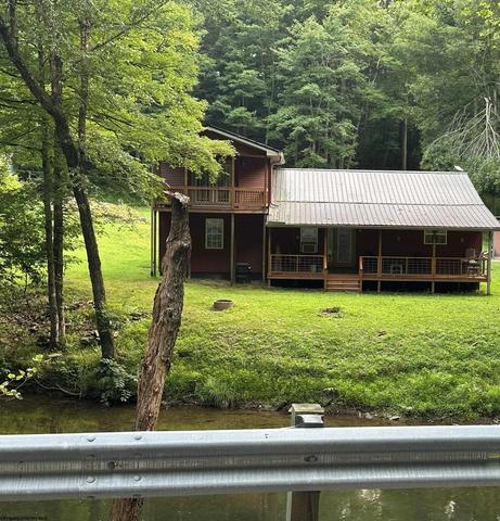 856 Removal Rd, Diana, WV 26217