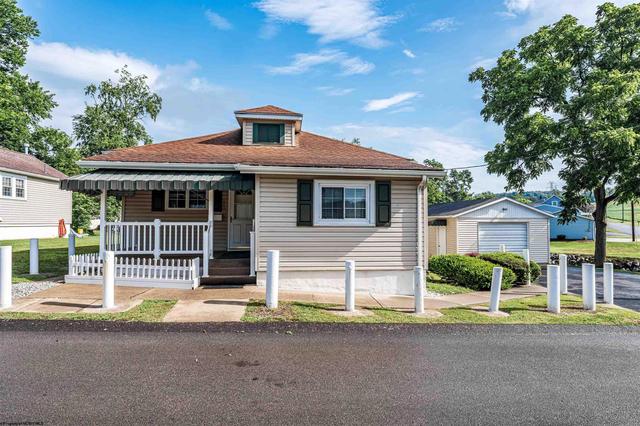 623 E Church Ave, Masontown, PA 15461