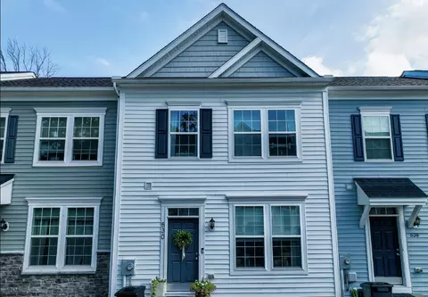 530 Turquoise Ln, Morgantown, WV 26508