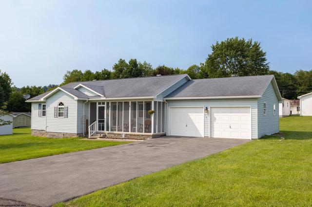 72 Hillview Dr, Lost Creek, WV 26385