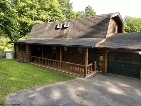 621 Gaston Manor Rd, Jane Lew, WV 26378