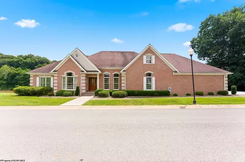 120 Rivercrest Dr, Fairmont, WV 26554
