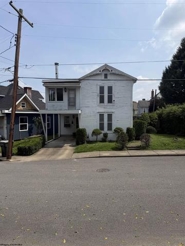 58 Smithfield St, Buckhannon, WV 26201