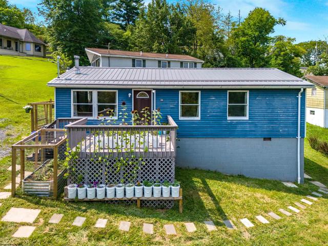 62 W Fifth St, Westover, WV 26501