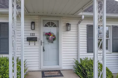 122 E Smith St, Bridgeport, WV 26330 photo 5