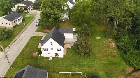 View/Area - 122 E Smith St, Bridgeport, WV 26330 photo 4 of 5
