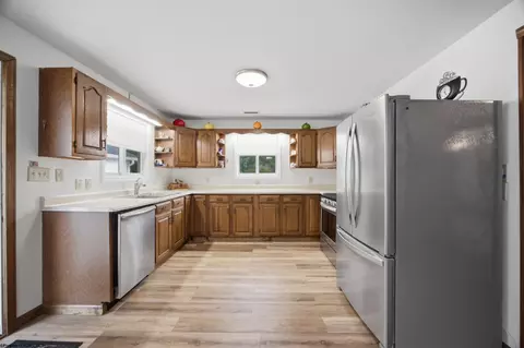 Kitchen - 122 E Smith St, Bridgeport, WV 26330 photo 1 of 1