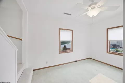122 E Smith St, Bridgeport, WV 26330 photo 17
