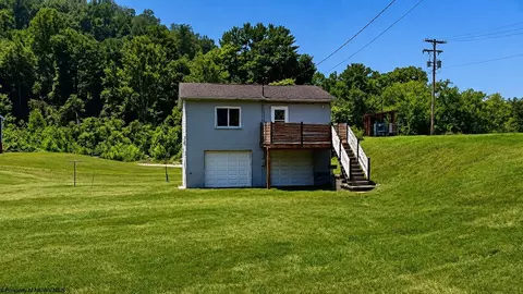 425 Bridge St, Fairmont, WV 26554