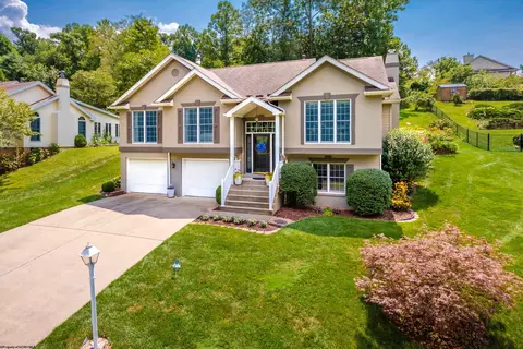 792 Morgan Dr, Morgantown, WV 26505