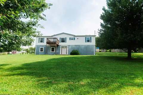 101 Tony Rundle Rd, Grafton, WV 26354