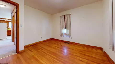 Bedroom - 210 Poolside Dr, Mannington, WV 26582 photo 5 of 10
