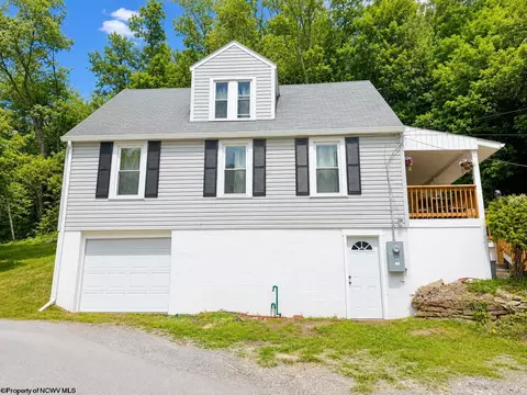 630 Bunner Ridge Rd, Fairmont, WV 26555