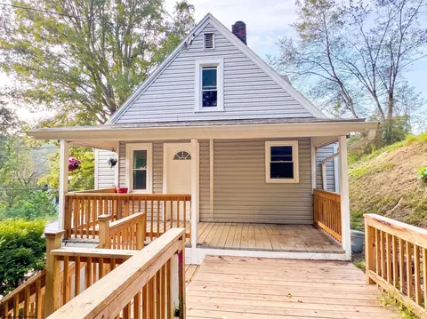 630 Bunner Ridge Rd, Fairmont, WV 26555