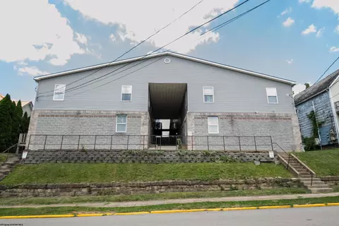 512 Mclane Ave #1, Morgantown, WV 26505