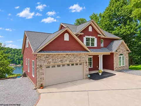 39 Dock View Ln, Morgantown, WV 26508