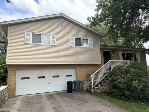 1366 Headlee Ave, Morgantown, WV 26505