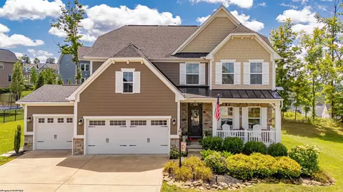 65 Windermere Ln, Morgantown, WV 26508