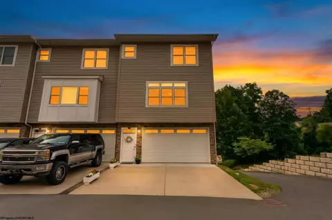 315 Pasture Ln, Morgantown, WV 26505