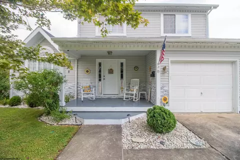 15 Homestead St, West Union, WV 26456