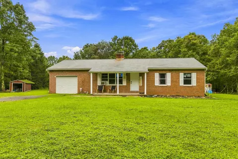 1366 Deer Haven Rd, Bruceton Mills, WV 26525